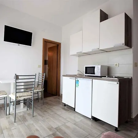 Apartment In Lopar Exterior photo