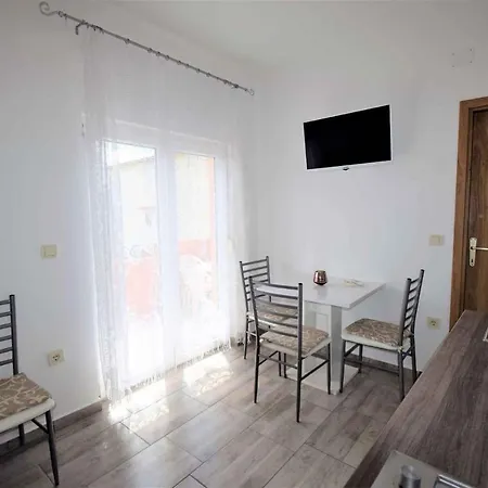 Apartment In Lopar Exterior photo